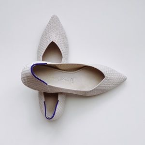 Rothy’s light gray The Point